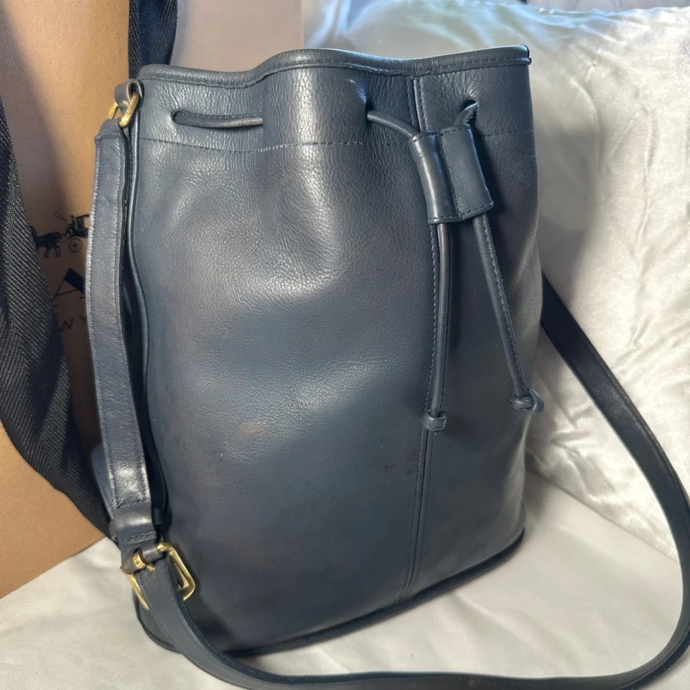 Coach navy Lula legacy 1990s vintage Drawstring Bucket Bag